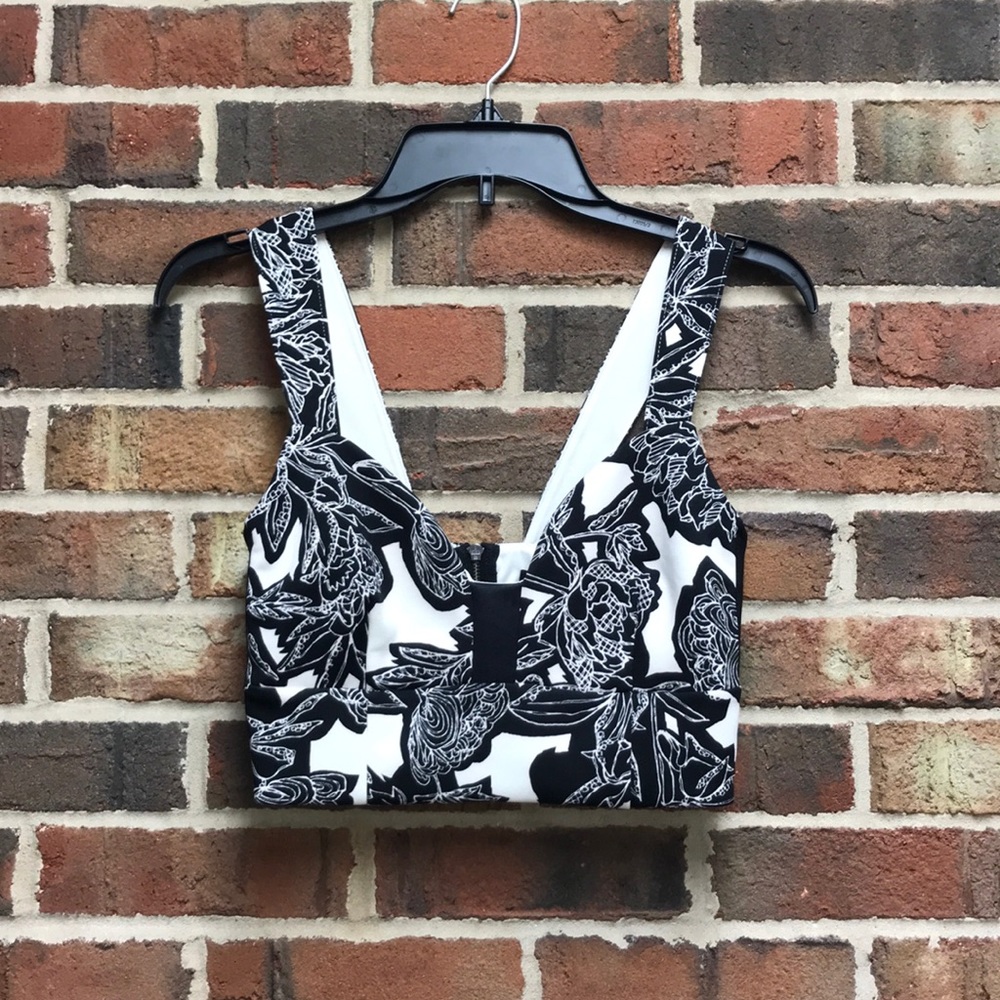 🛍3/$15🛍 Express Crop Top Size Small